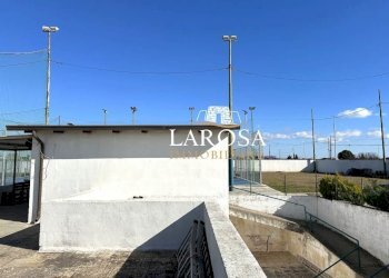 13.jpg - Locale Commerciale Via Ugo Foscolo, Cavallino - foto 13