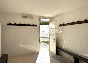 18.jpg - Locale Commerciale Via Ugo Foscolo, Cavallino - foto 18