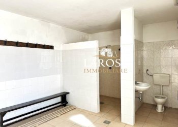 24.jpg - Locale Commerciale Via Ugo Foscolo, Cavallino - foto 24