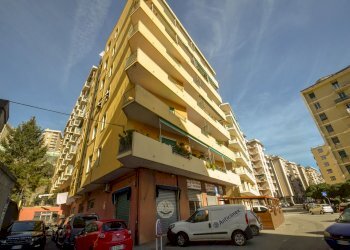 Locale Commerciale Via Buffa, Genova (zona Voltri) - foto 1