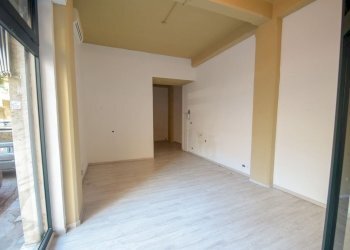 Locale Commerciale Via Buffa, Genova (zona Voltri) - foto 3