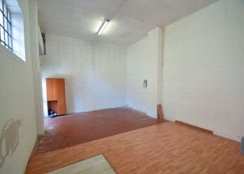 Locale Commerciale Via Buffa, Genova (zona Voltri) - foto 10