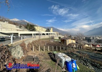 Building land Via Jean Claude Mochet, Aosta - photo 7