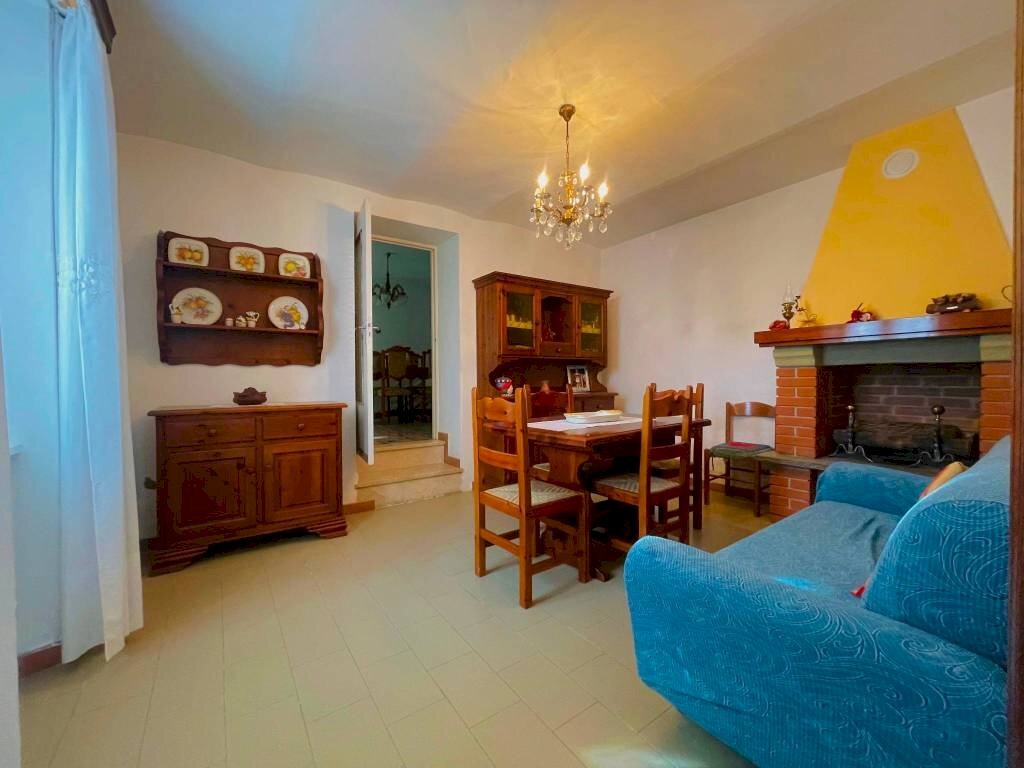 Salone - Villa via Castagnola, Gremiasco - foto 2