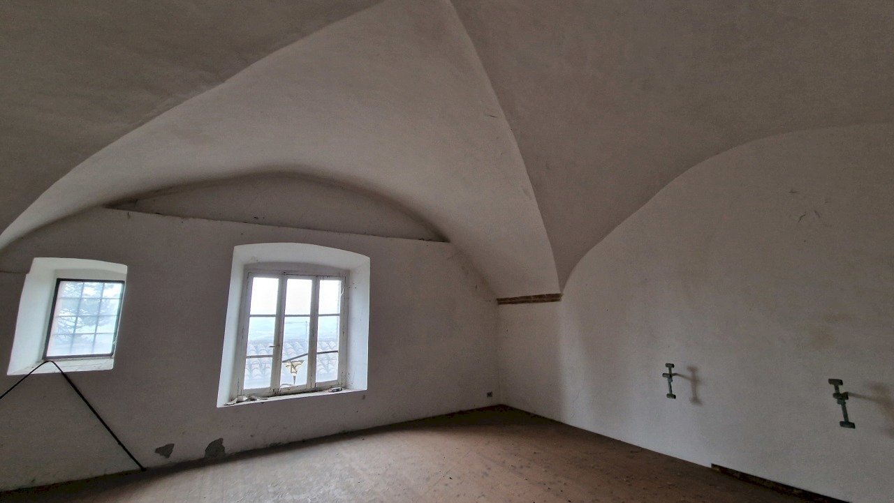 20240209_144040.jpg - Magazzino Corso Cavour  10, Todi - foto 1