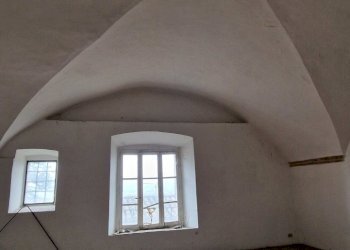 20240209_144045.jpg - Magazzino Corso Cavour 10, Todi - foto 5