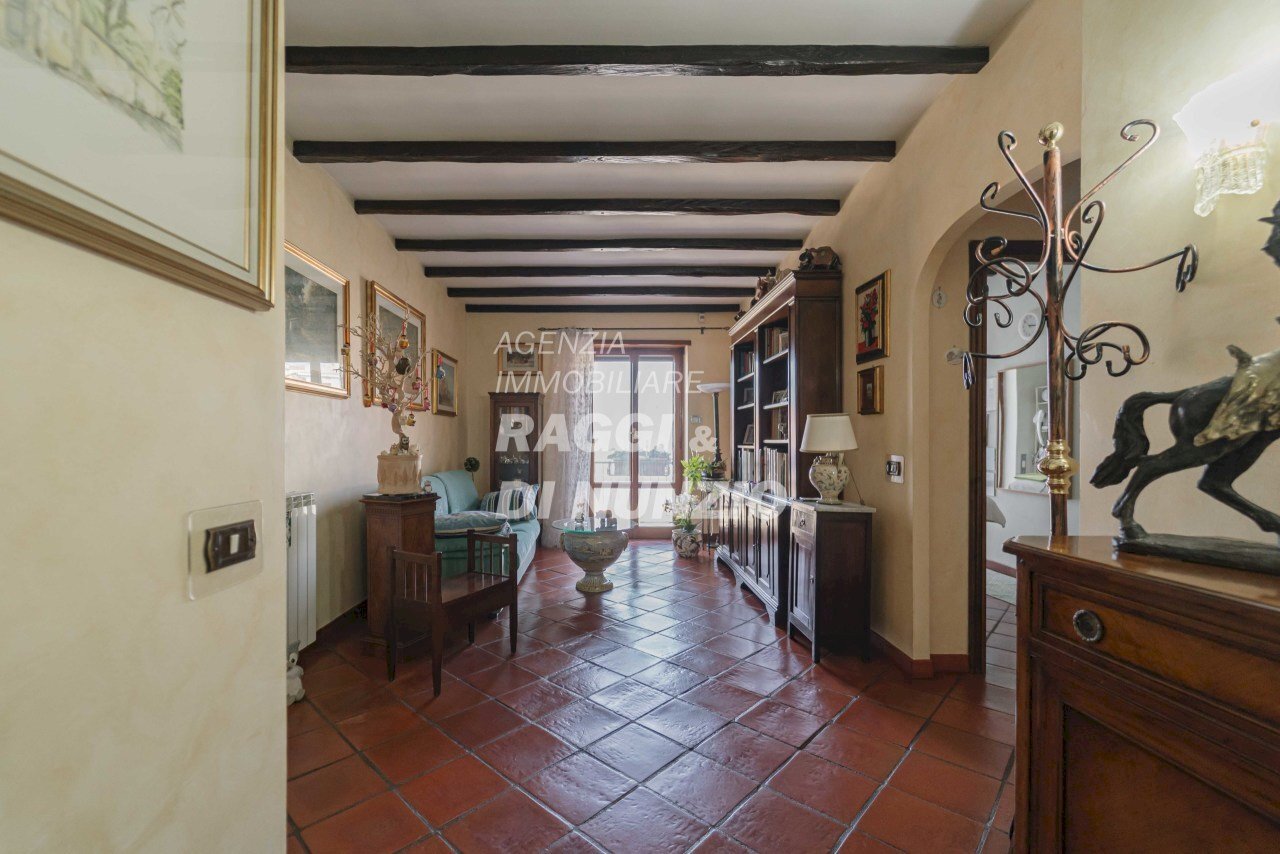 0002.jpg - Attico Via Felice Ferri 18, Frascati - foto 3