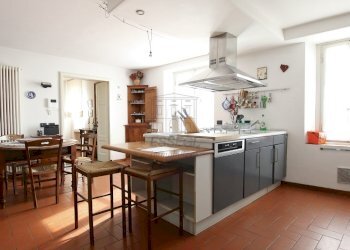 vendesi villa ristrutturata con parco luccaIMG_981 - Villa Via del Cimitero di Ciciana, Lucca - foto 8