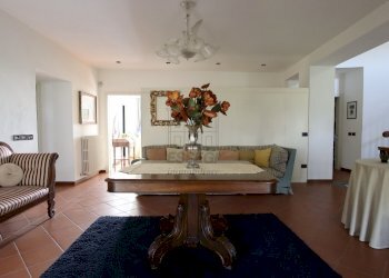 vendesi villa ristrutturata con parco luccaIMG_977 - Villa Via del Cimitero di Ciciana, Lucca - foto 17