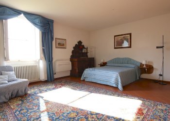 vendesi villa ristrutturata con parco luccaIMG_982 - Villa Via del Cimitero di Ciciana, Lucca - foto 22