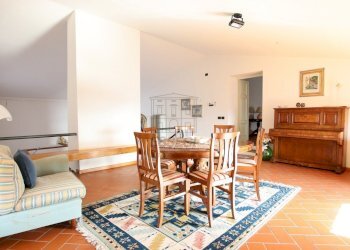 vendesi villa ristrutturata con parco luccaIMG_976 - Villa Via del Cimitero di Ciciana, Lucca - foto 28