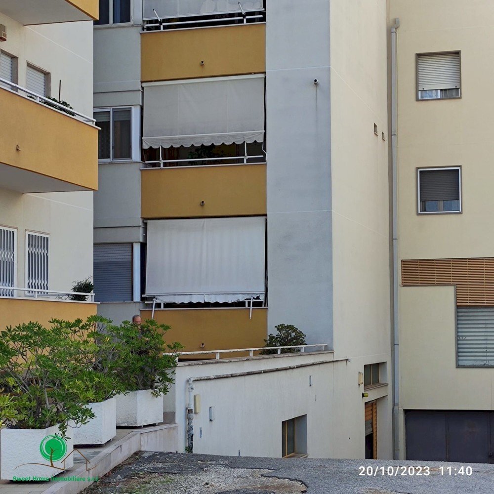 Three-room apartment Deledda   Numero civico 14, Triggiano - photo 2