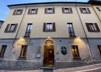 Facciata - Casa indipendente via Ciriè, Torino - foto 15