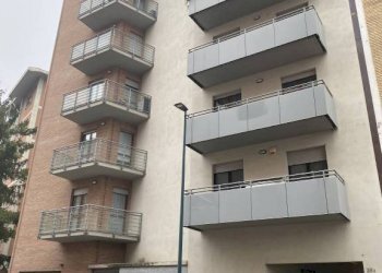 Facciata - Casa indipendente via Ciriè, Torino - foto 2