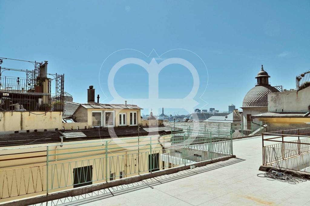 Vista - Attic piazza della Nunziata, Genova (neighborhood Centro Storico) - photo 1