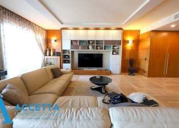 sala - Appartamento Piazza Giovanni XXIII 13, Taranto - foto 5