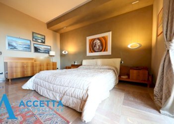 camera da letto - Appartamento Piazza Giovanni XXIII 13, Taranto - foto 14