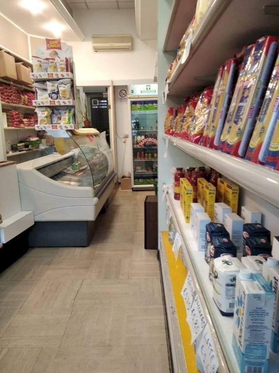 Interno non residenziale - Shop corso Lucio Quinzio Cincinnato, 218, Torino - photo 3