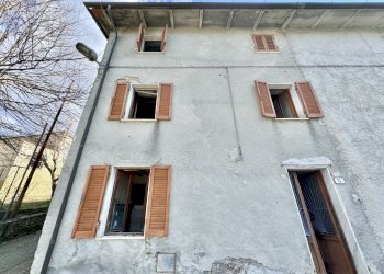 IMG_2684.jpg - Porzione di casa Seravezza - foto 1