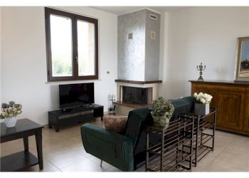 Casa indipendente Via Trento, 34, Leini - foto 2