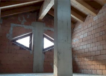 Two-room apartment Usseaux - photo 9