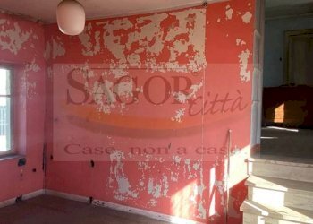 Portion of a house Pinasca - photo 8