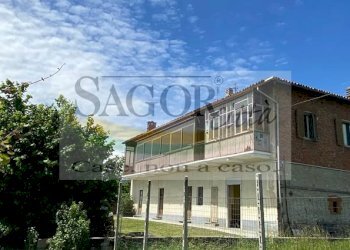 Casa indipendente Pinerolo - foto 1