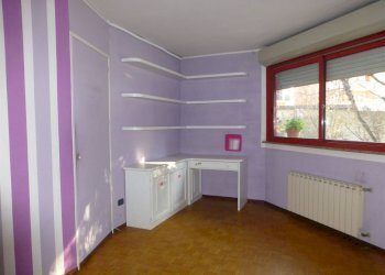 Four-room apartment Via Circonvallazione, Verrès - photo 1