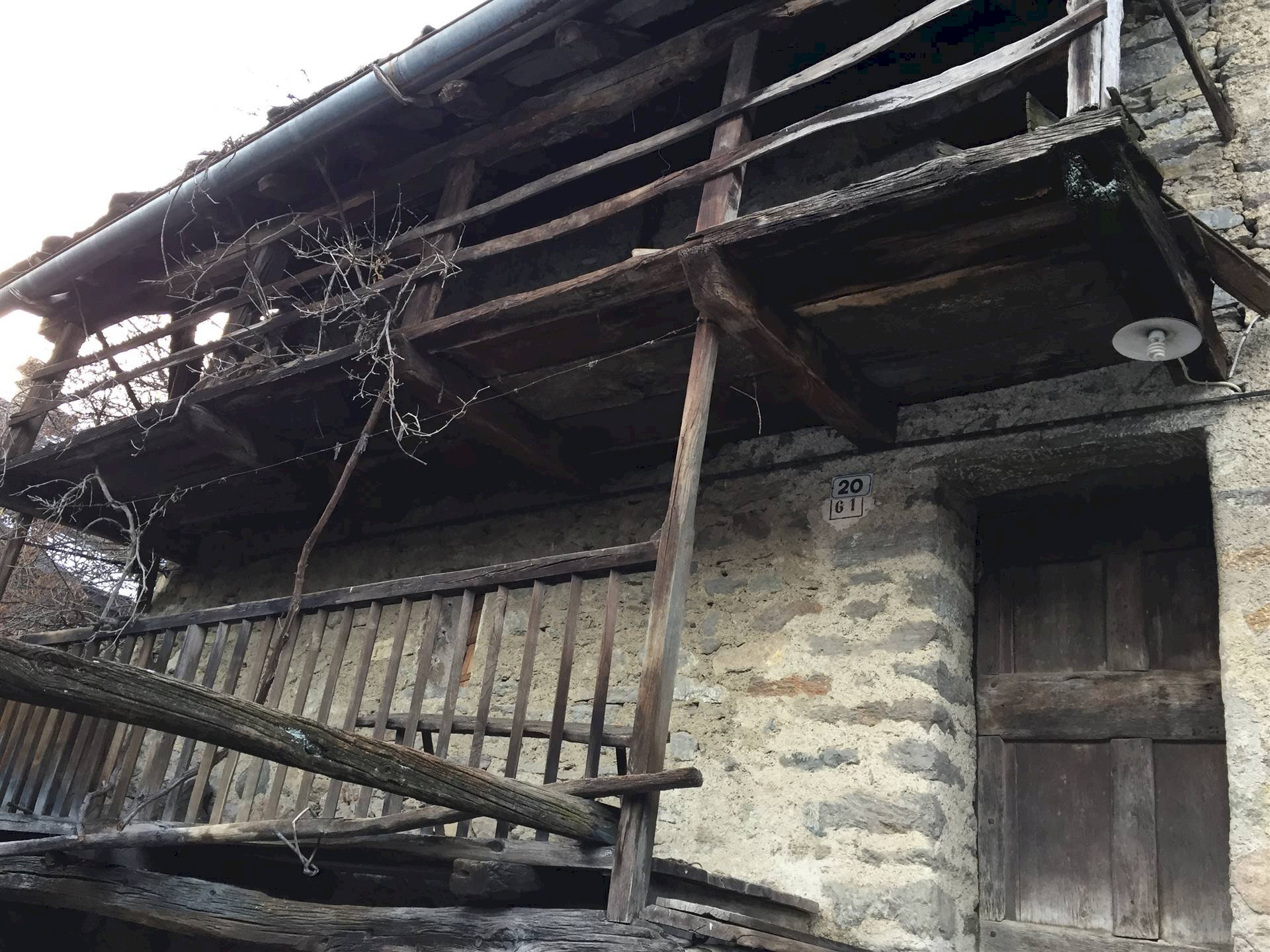 Rustico Frazione Fey Inferiore 11, Perloz - foto 3