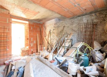 Two-room apartment Via Hugonin, Chatillon - photo 2