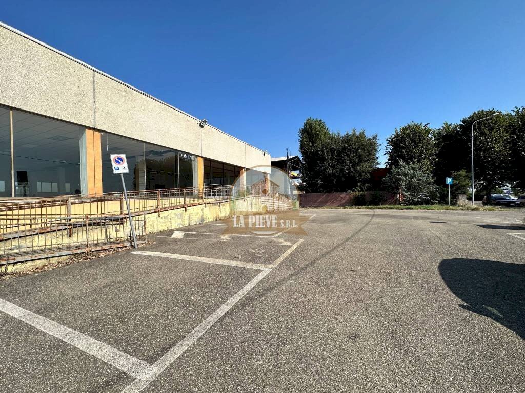 Zona - Shed strada Statale per Voghera, Tortona - photo 3