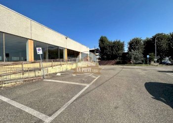 Zona - Shed strada Statale per Voghera, Tortona - photo 3
