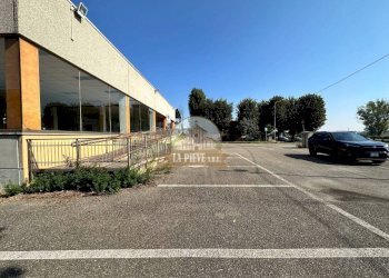 Zona - Shed strada Statale per Voghera, Tortona - photo 4