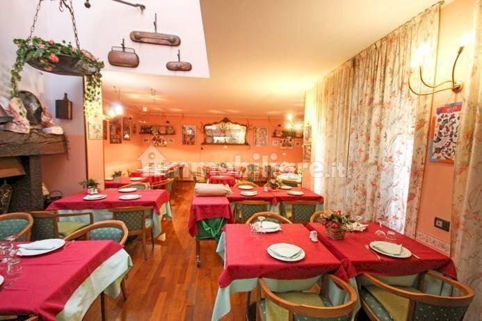 Salone - Negozio via Andrea Fantoni, 1, Alzano Lombardo - foto 3
