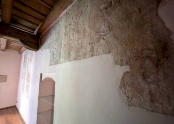 Stanza non arredata - Negozio via Andrea Fantoni, 1, Alzano Lombardo - foto 8