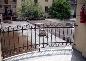 balcone - Two-room apartment via Brione, Torino - photo 13