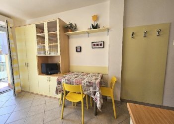 5.jpg - Bilocale via aurelia  196, San Bartolomeo al Mare - foto 5