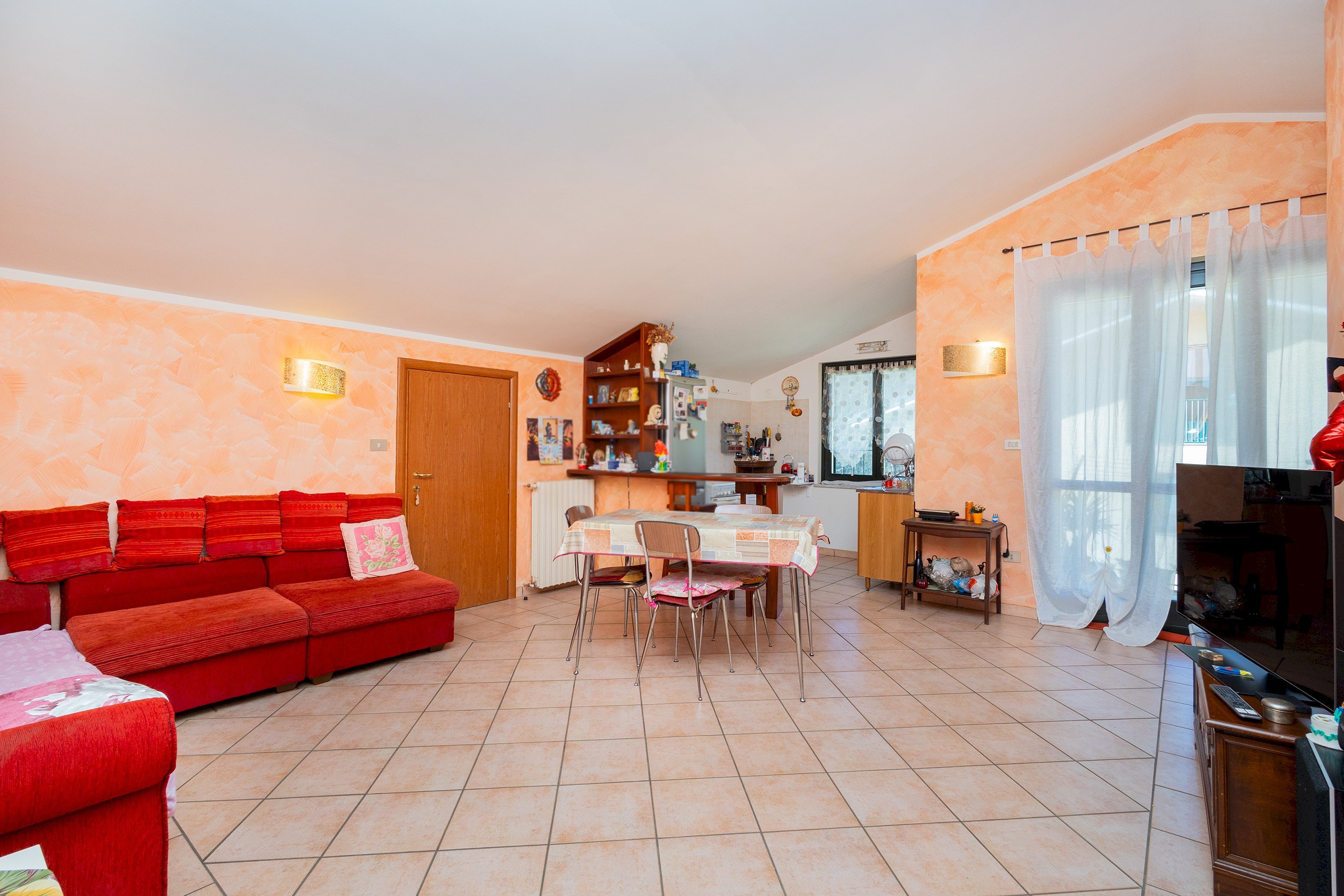 Two-room apartment Via Cavallotta, 53, Barge - photo 1