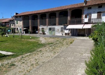 Villa Corso Massimo D'azzeglio, Fontaneto d'Agogna - foto 1