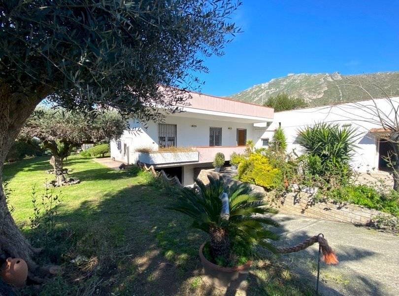 Villa Mondragone - foto 1