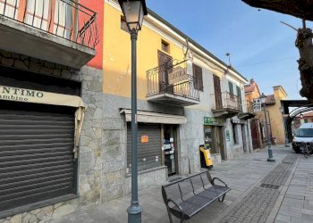 Zona - Colorificio - Ferramenta - Elettricità via Vittorio Veneto, 22, Riva presso Chieri - foto 1