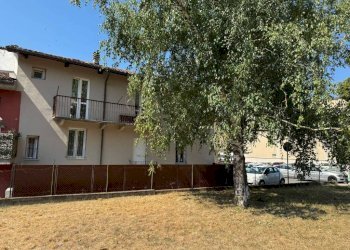 Facciata - Villa via Enrico Toti, Asti - foto 5