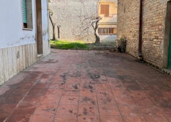 IMG-20240129-WA0004.jpg - Villa Via Armando Diaz 16, Castel di Lama - foto 3