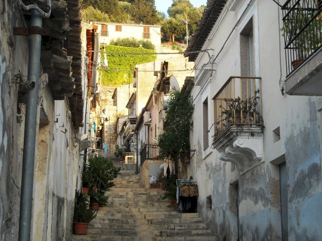 Casa indipendente via Santiglia, Scicli - foto 2