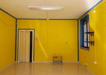 Zona vendita (3).jpg - Commercial Premises Senorbì - photo 11