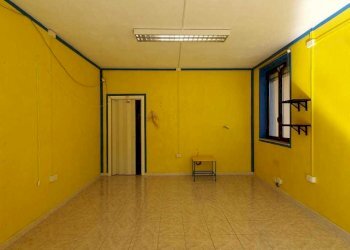 Zona vendita (1).jpg - Commercial Premises Senorbì - photo 13