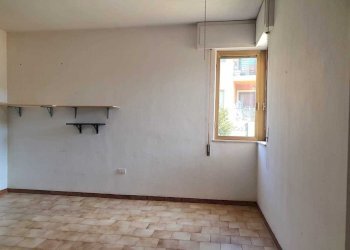 Sala interna (6).jpg - Commercial Premises Senorbì - photo 23