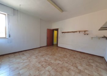 Sala interna (3).jpg - Commercial Premises Senorbì - photo 19