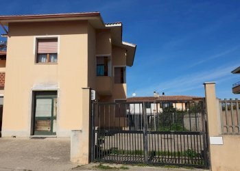 Prospetto esterno (2).jpg - Commercial Premises Senorbì - photo 4