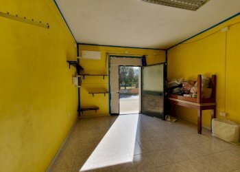 Ingresso su zona vendita (1).jpg - Commercial Premises Senorbì - photo 6